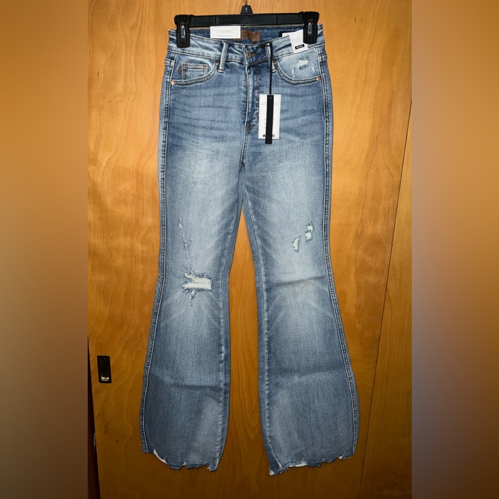 NWT Judy Blue distressed jeans sz 1/25